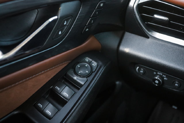 Used 2019 Chevrolet Traverse High Country AWD/4WD image 65