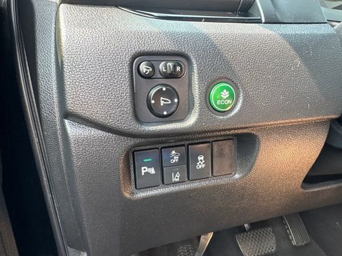 Used 2020 Honda Pilot Black Edition image 30