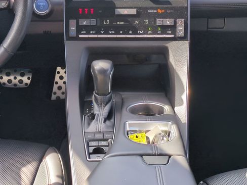 Used 2021 Toyota Avalon XSE image 18