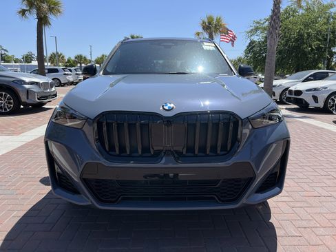 Used 2025 BMW X1 xDrive28i w/ Premium Package image 3