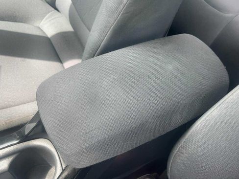 Used 2020 Toyota Corolla LE FWD image 23