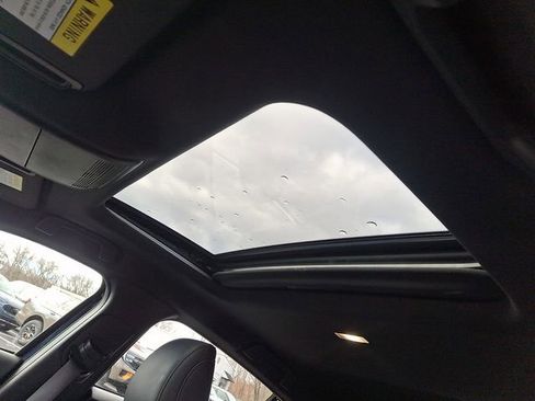 Used 2022 MAZDA MAZDA3 s image 19