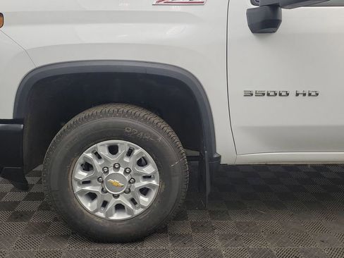 Used 2025 Chevrolet Silverado 3500 W/T w/ WT Convenience Package image 9
