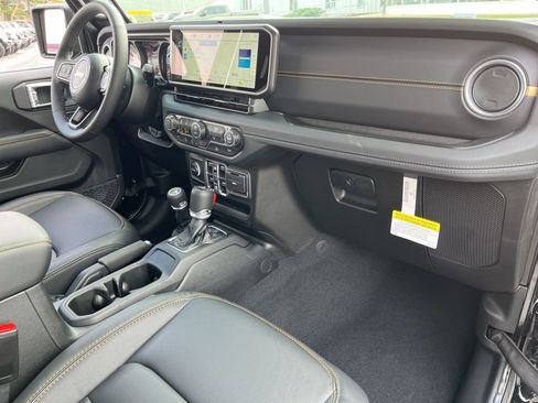 New 2026 Jeep Gladiator Sahara image 43