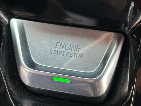 Used 2025 GMC Sierra 1500 AT4 w/ AT4 Premium Package AWD/4WD image 21