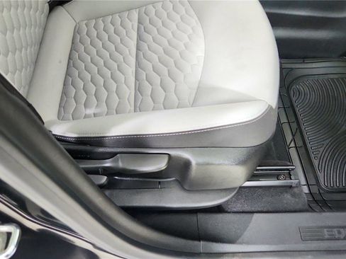 Used 2020 Chevrolet Equinox LS w/ LS Convenience Package image 39