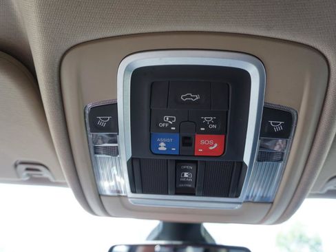 Used 2019 RAM 1500 Laramie AWD/4WD image 31