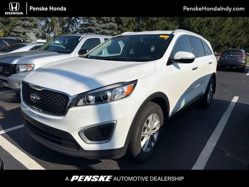 Used 2016 Kia Sorento AWD w/ LX Convenience Package image 1