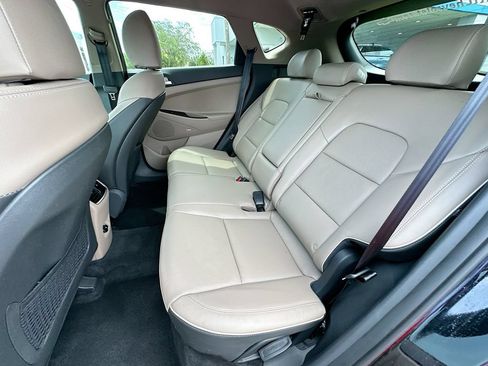 Used 2020 Hyundai Tucson Limited FWD image 23