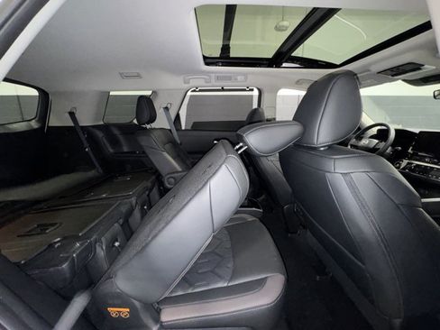 New 2026 Nissan Pathfinder Platinum AWD/4WD image 20