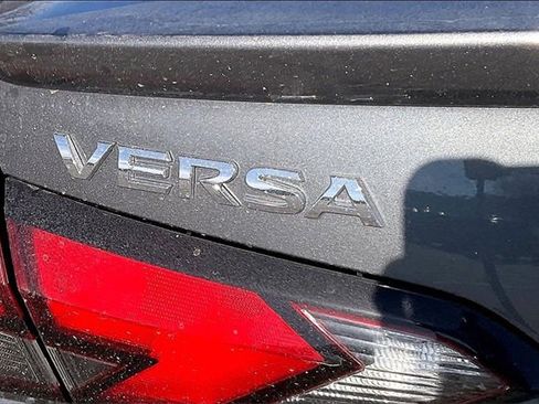 New 2025 Nissan Versa SR w/ Trunk Package image 9