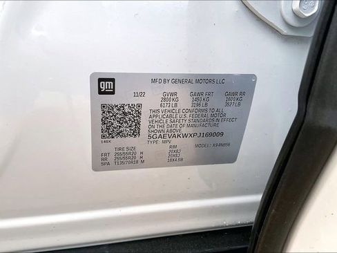Used 2023 Buick Enclave Essence w/ Sport Touring Edition AWD/4WD image 14