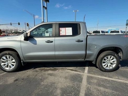 Used 2023 Chevrolet Silverado 1500 Custom AWD/4WD image 5