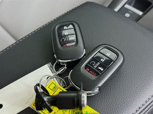 Used 2025 Honda Civic Sport Touring image 21