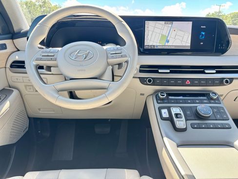 Used 2023 Hyundai Palisade Limited w/ Cargo Package image 11