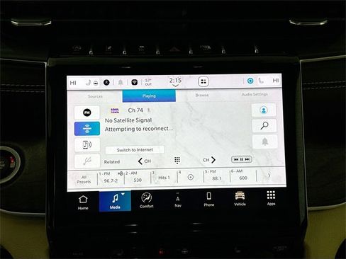 Used 2023 Jeep Grand Cherokee L Limited w/ Black Appearance Package image 13