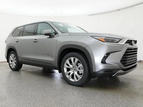 New 2026 Toyota Grand Highlander Limited image 29