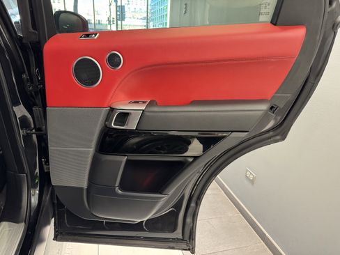 Used 2022 Land Rover Range Rover Sport SVR Carbon Edition image 24