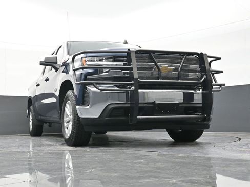 Used 2019 Chevrolet Silverado 1500 LT w/ Texas Edition image 48