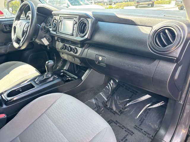 Used 2018 Toyota Tacoma SR w/ SR Convenience Package RWD image 18