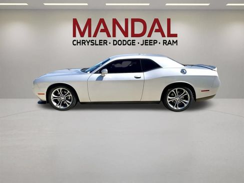 Used 2022 Dodge Challenger R/T RWD image 9