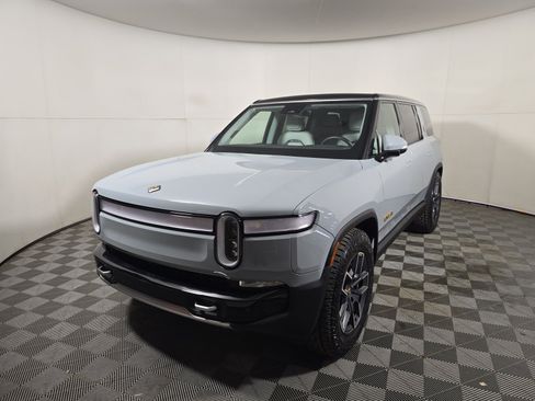 Used 2024 Rivian R1S Adventure AWD/4WD image 1