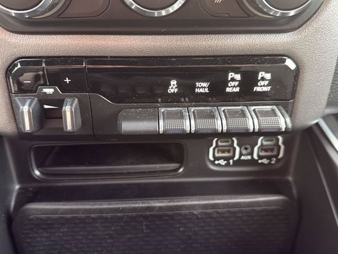 Used 2021 RAM 1500 Big Horn AWD/4WD image 19