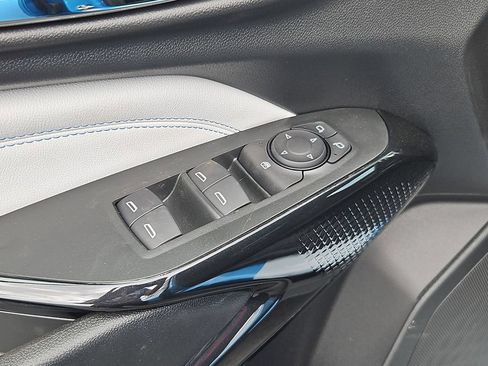 New 2026 Chevrolet Trax LT w/ Midnight Edition FWD image 11