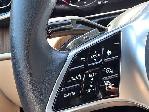 Used 2024 Mercedes-Benz C 300 4MATIC Sedan image 11