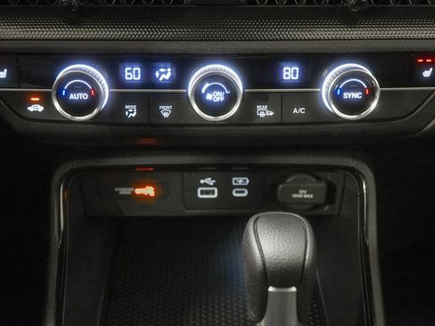 Certified 2025 Honda CR-V EX image 29