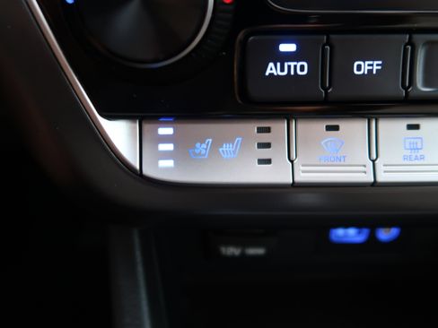 Used 2018 Hyundai Sonata Limited image 19