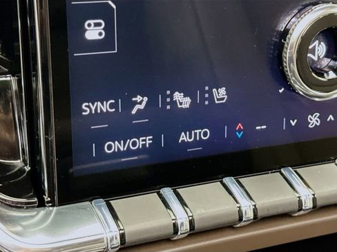 Used 2025 GMC Yukon Elevation w/ Technology Package image 23