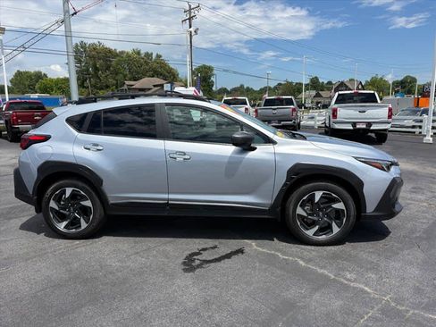 Used 2024 Subaru Crosstrek 2.5i Limited AWD/4WD image 2