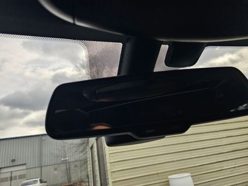 Used 2016 Jeep Grand Cherokee Limited image 23