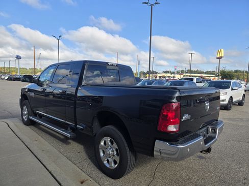 Used 2018 RAM 3500 Big Horn image 18