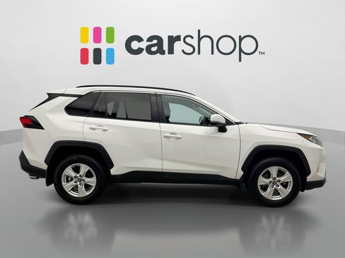 Used 2020 Toyota RAV4 XLE w/ All Weather Liner Package AWD/4WD image 6