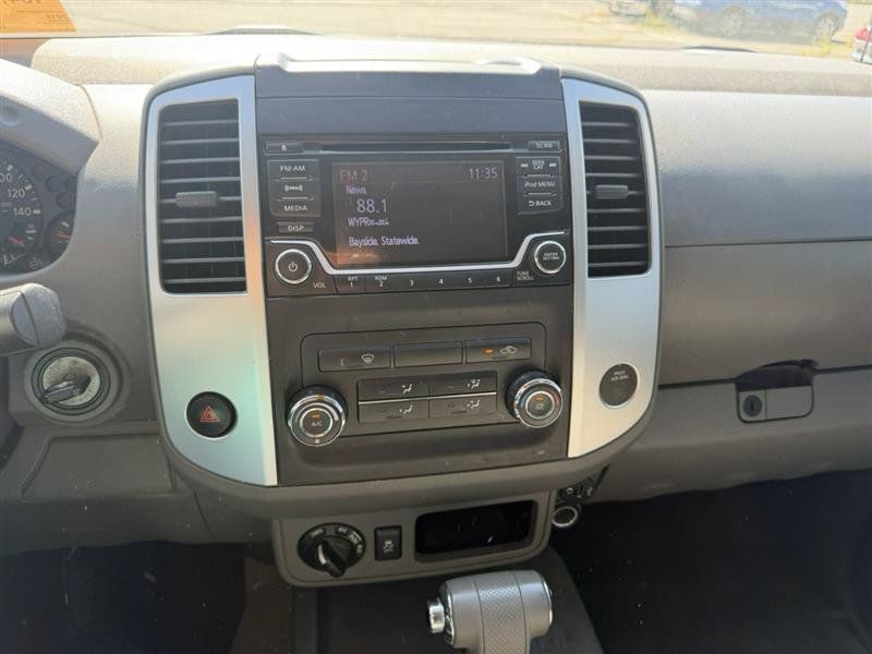 Used 2018 Nissan Frontier SV AWD/4WD image 15