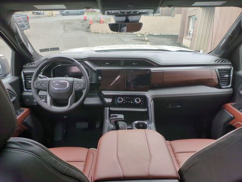 New 2026 GMC Sierra 1500 Denali Ultimate AWD/4WD image 9