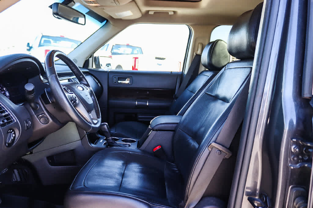 Used 2018 Ford Flex Limited w/ Equipment Group 303A AWD/4WD image 16