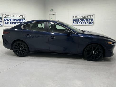 Used 2024 MAZDA MAZDA3 s FWD image 9