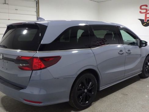 Used 2024 Honda Odyssey Sport image 5