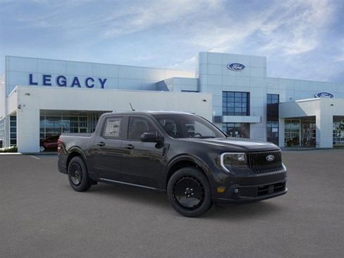 New 2025 Ford Maverick Lobo image 7