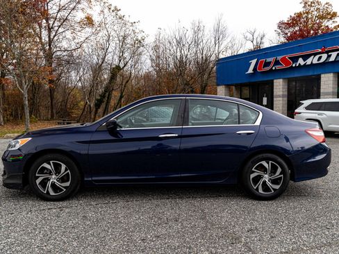 Used 2017 Honda Accord LX image 3
