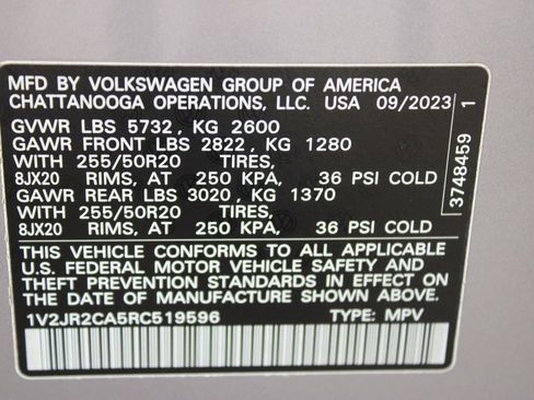 Certified 2024 Volkswagen Atlas SE FWD image 32