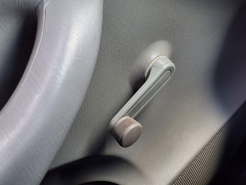 Used 2012 Toyota Tacoma 4x4 Regular Cab image 23