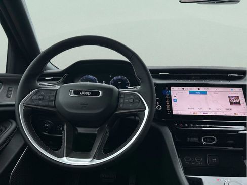 New 2026 Jeep Grand Cherokee Limited image 10