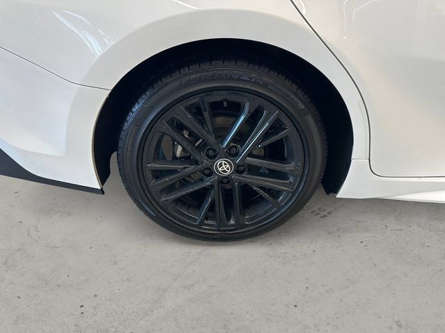 Used 2025 Toyota Camry SE FWD image 14
