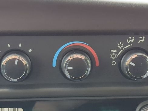 New 2025 GMC Savana 2500 w/ Driver Convenience Package image 4