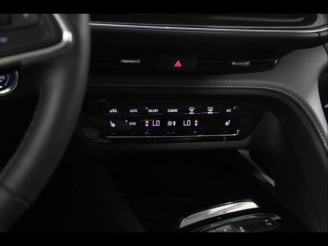 Used 2023 Buick Envision Essence AWD/4WD image 14