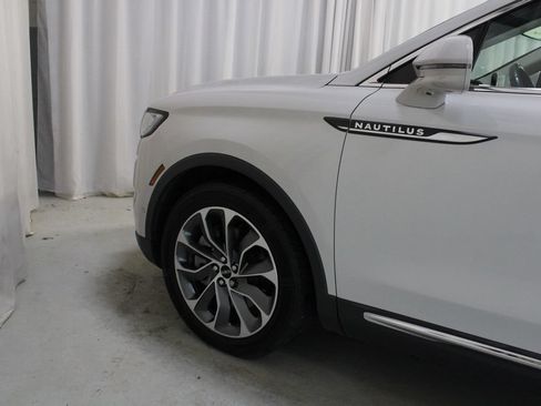 Used 2023 Lincoln Nautilus Reserve w/ Equipment Group 201A AWD/4WD image 31